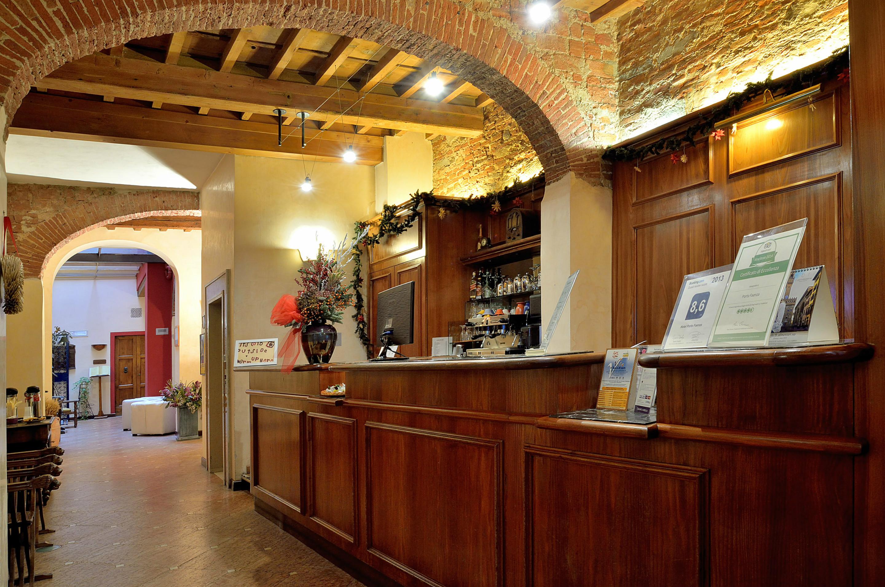 Hotel Porta Faenza Firenze Esterno foto